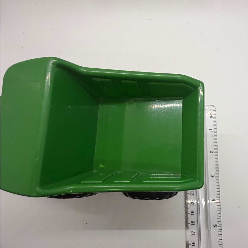 John Deere Green Plastic Dump Truck Toy Big Wheels Kids Play 4 in Construction - Picture 7 of 9